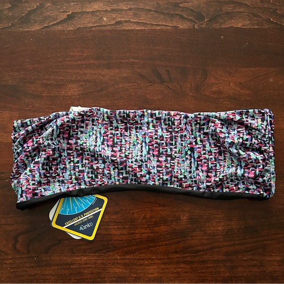 Fabletics Krista Reversible Bandeau Swim Top Wonderweave Print/Ink/Black - Picture 2 of 8